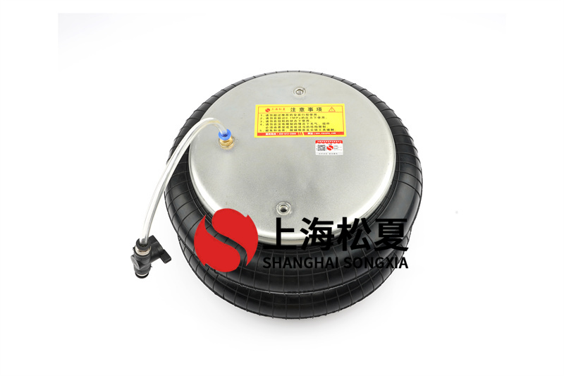 氣囊式氣缸在舉升設備上的應用   傳統(tǒng)舉升設備所采用的汽缸或液壓油缸開展舉升物件，需要組裝空間很大，生產(chǎn)制造艱難，凈重重，很容易發(fā)生泄露，檢修不方便。氣囊式氣缸廣泛應用做為舉升設備的舉升元器件后，擺脫舉升設備中國的傳統(tǒng)缺點，不用開展維修保養(yǎng)，堅固耐用，實際操作拆換便捷。所以在舉升設備上氣囊式氣缸正逐步替代汽缸商品，氣囊式氣缸可制做擰緊扭距、軸向力、磨擦扭距、扭曲角和生產(chǎn)流程間趨勢圖，有益于標件特性剖析，機器設備具有較高的扭距分辯率，可遮住廣的檢查。地腳螺栓，螺帽的工藝性能實驗包括一些方面，而擰緊特性數(shù)據(jù)測試信息內容不但與地腳螺栓自已的品質相關，還和它運用和安裝規(guī)范相關。  在避震設備上運用  具有隔音降噪、自振頻率低的優(yōu)點，可以更好地完成振動保護、振動設備底座和自動控制系統(tǒng)的安穩(wěn)可靠性。因此氣囊式氣缸廣泛應用于隔振、座椅減振等設備。  做為減振基座，能夠有效控制高精度設備在運輸中免遭毀壞，如巡航設備及操縱發(fā)射系統(tǒng)的運送。用做支撐專用工具，利用自身重量較輕，操作簡便的特征。  